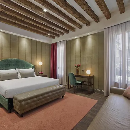Suite735 Bed & Breakfast