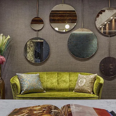 לינה וארוחת בוקר Suite735 3*